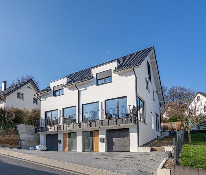 Außenansicht Doppelhaushalte Dachsweg 6, Gummersbach - Ihr Immobilienmakler KRAN IMMO in Paderborn