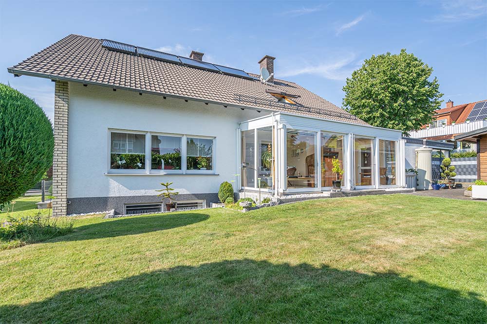 Außenansicht eines bereits verkauften Einfamilienhaus - Ihr Immobilienmakler KRAN IMMO in Paderborn