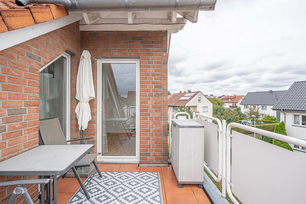Großer Balkon mit Balkonmöbeln- Ihr Immobilienmakler KRAN IMMO in Paderborn